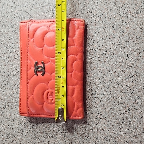 CHANEL Goatskin Camellia Embossed Card Holder Magenta Coral Pink - Picture 15 of 16